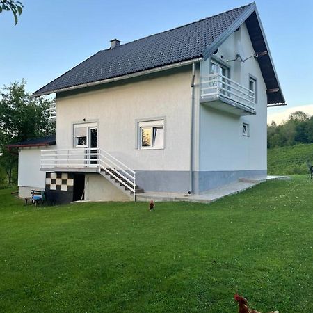 Apartman Mile - Holiday House Смолянаць Екстер'єр фото