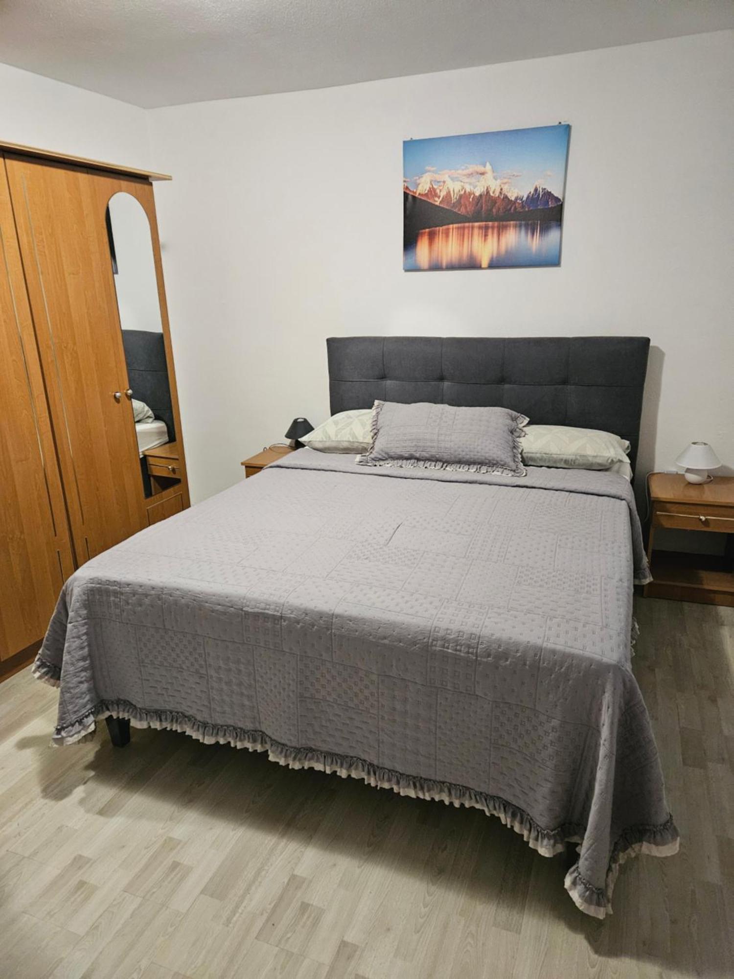 Apartman Mile - Holiday House Смолянаць Екстер'єр фото